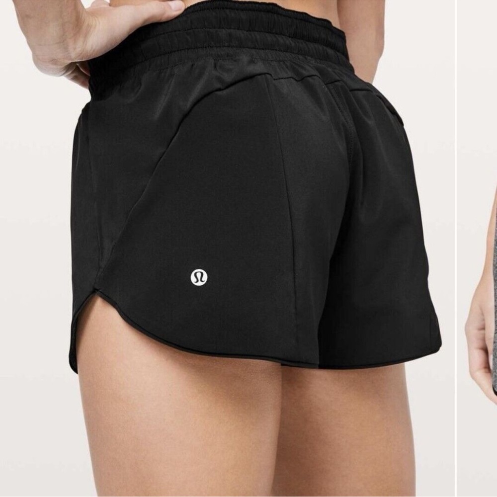 Lululemon Choose A Side Reversible Mid Rise Shorts Size 6